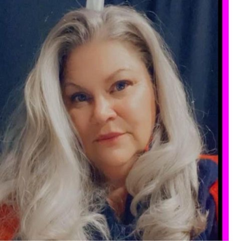 Meet your Posher, Julianne